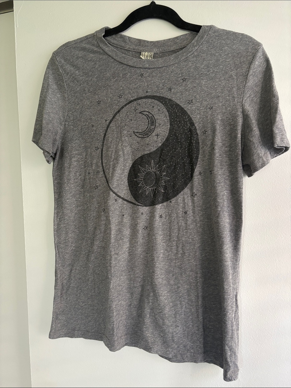 Life Elsewhere Gray Yin Yang Moon Sun Graphic Tee Small